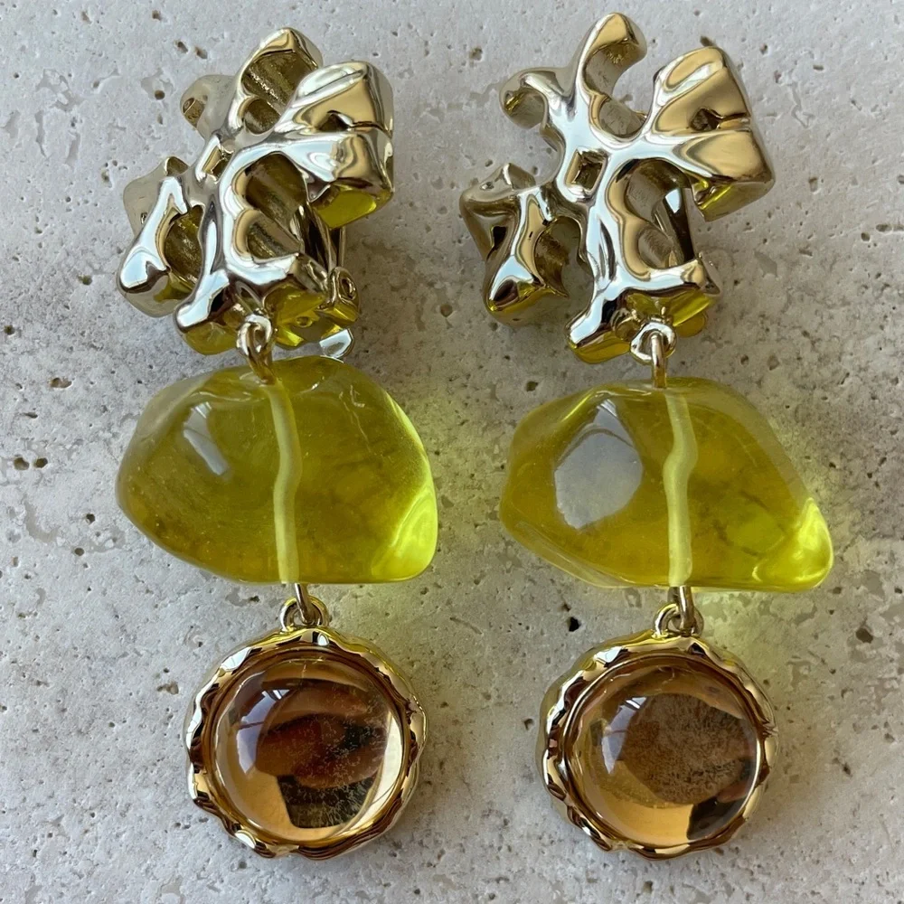 Tory Burch Logo Drop Earrings Gold Tone Yellow Amber Stone Dangle Statement